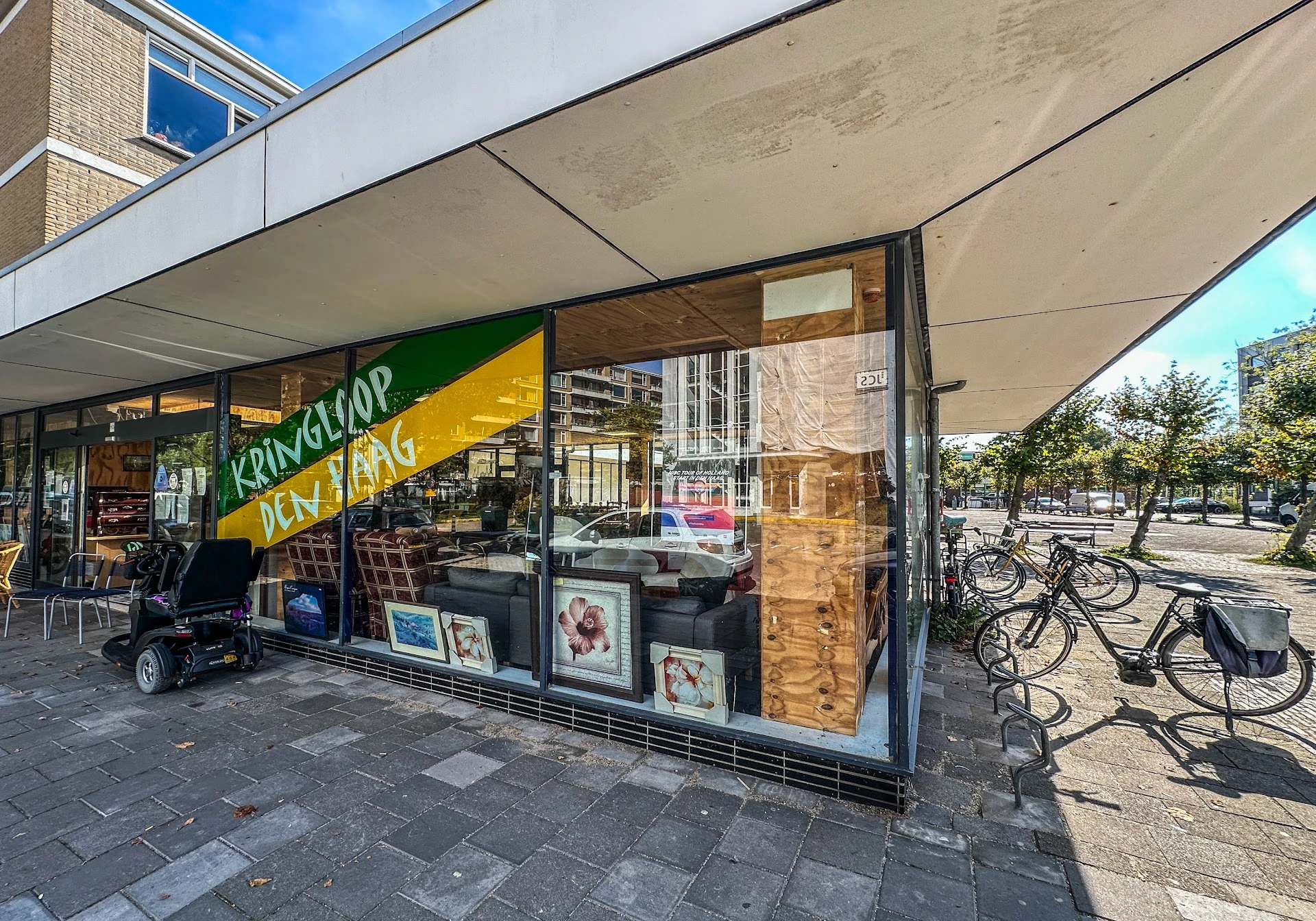 Kringloopwinkel Dude Goed Kringloop Winkel Leyweg in Den Haag