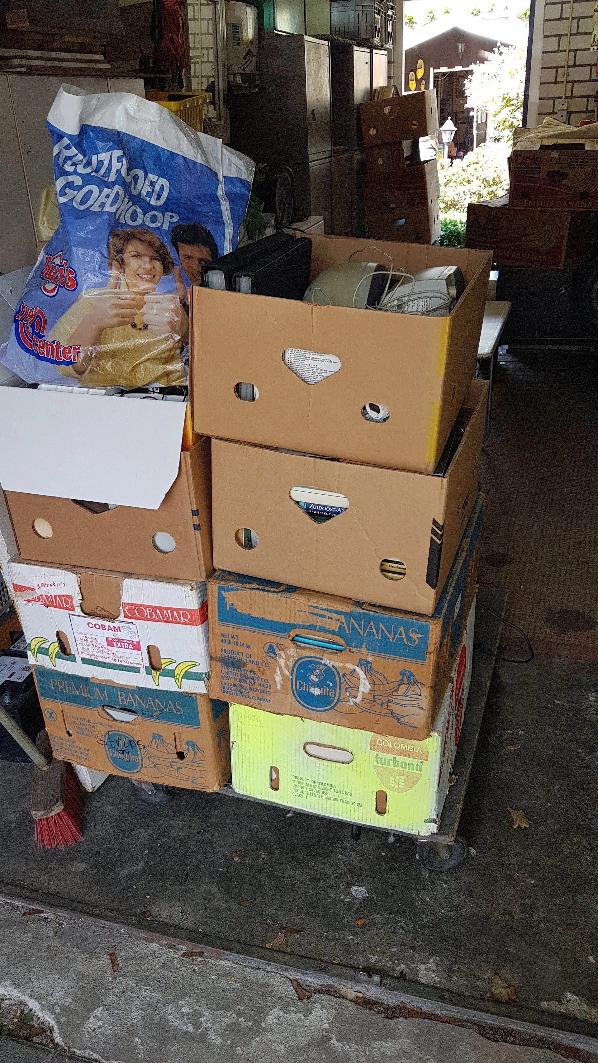 Kringloopwinkel Eenmaal Andermaal kringloop in Meijel