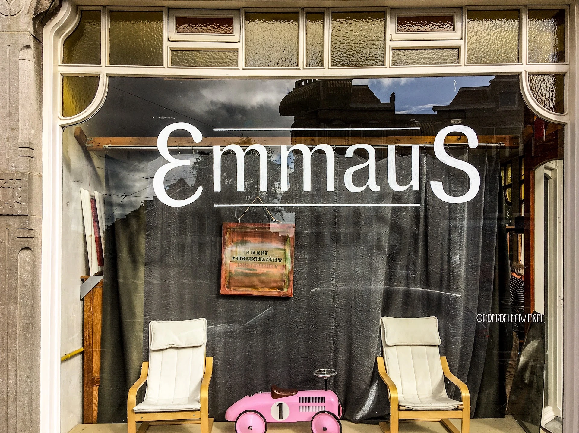 Kringloopwinkel Kringloopwinkel Emmaus Beeklaan in Den Haag