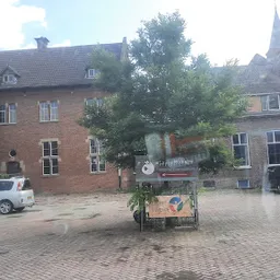Bezoeker foto van Kringloopwinkel Emmaus Feniks in Tegelen