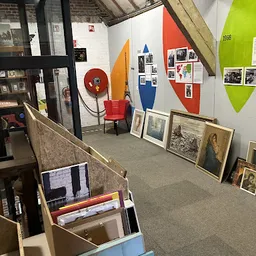 Bezoeker foto van Kringloopwinkel Emmaus Feniks in Tegelen