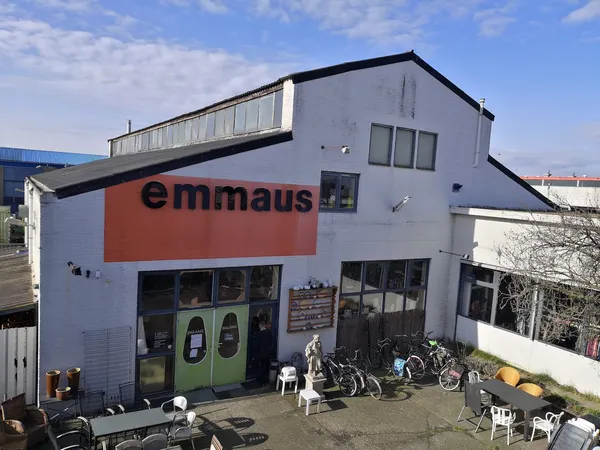 Kringloopwinkel Emmaus Kringloopwinkel in Breda