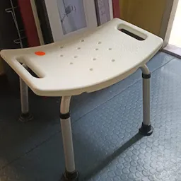 Bezoeker foto van Emmaus Kringloopwinkel in Breda