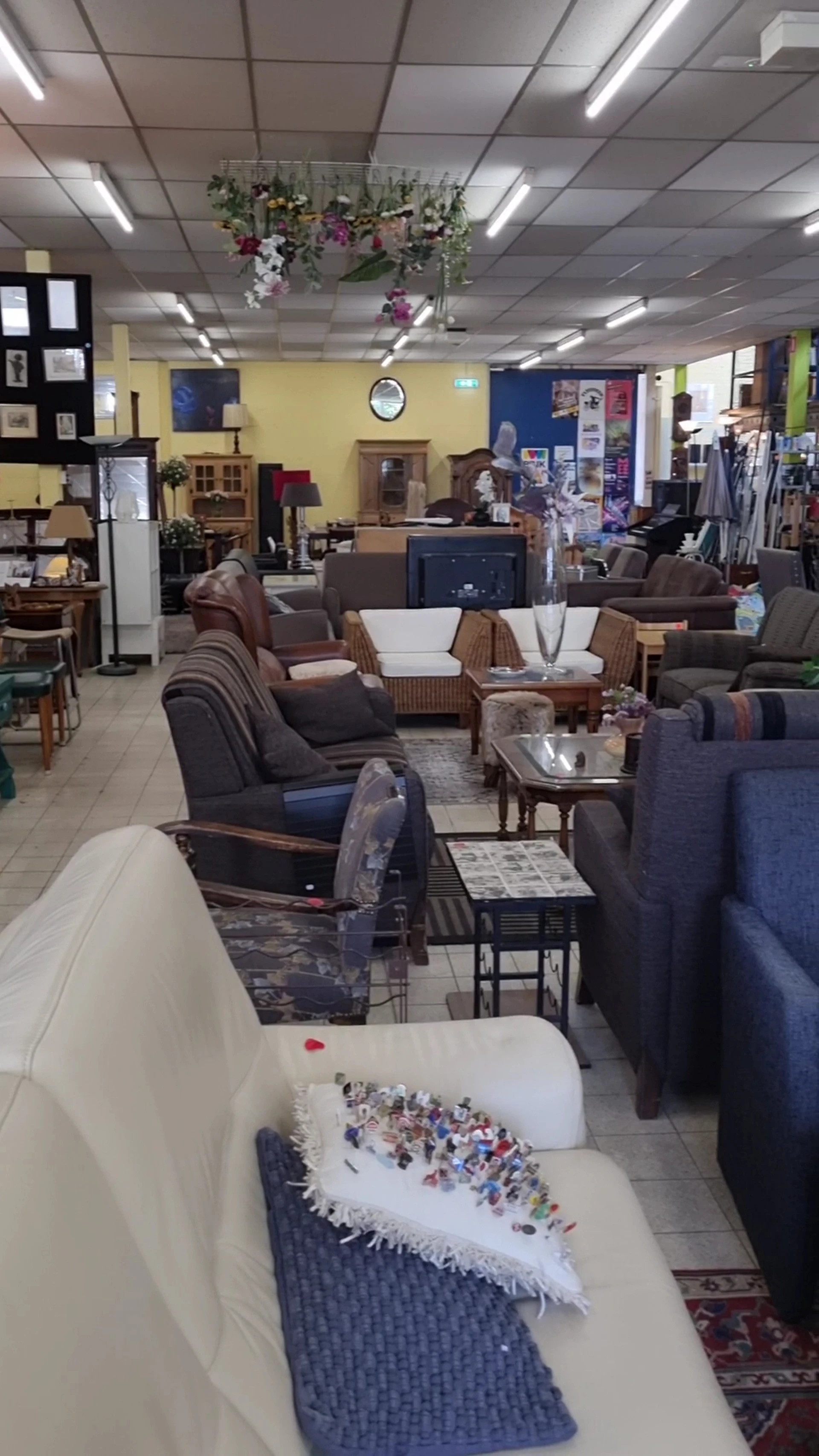 Kringloopwinkel Emmaus Kringloopwinkel in Breda