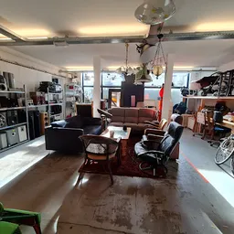 Bezoeker foto van Kringloopwinkel Emmaus Lombok in Utrecht