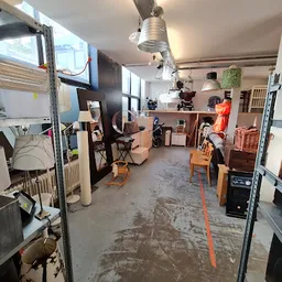 Bezoeker foto van Kringloopwinkel Emmaus Lombok in Utrecht