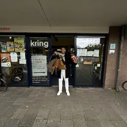 Bezoeker foto van Kringloopwinkel Emmaus Overvecht in Utrecht