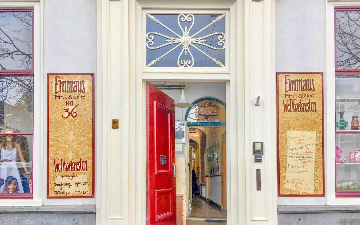 Kringloopwinkel Kringloopwinkel Emmaus Welvaartsresten in Den Haag