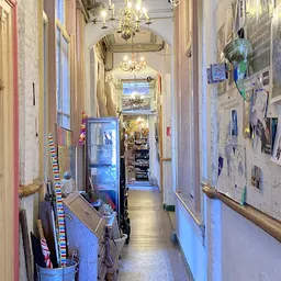 Bezoeker foto van Kringloopwinkel Emmaus Welvaartsresten in Den Haag