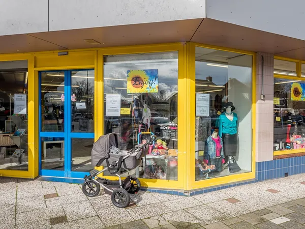 Kringloopwinkel Kringloopwinkel Enjoy Kledingcafé in Heerhugowaard