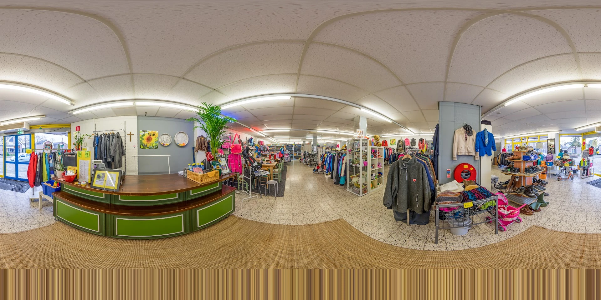 Kringloopwinkel Kringloopwinkel Enjoy Kledingcafé in Heerhugowaard