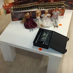 Bezoeker foto van Kringloopwinkel Estafette Recycle Boulevard Leeuwarden in Leeuwarden