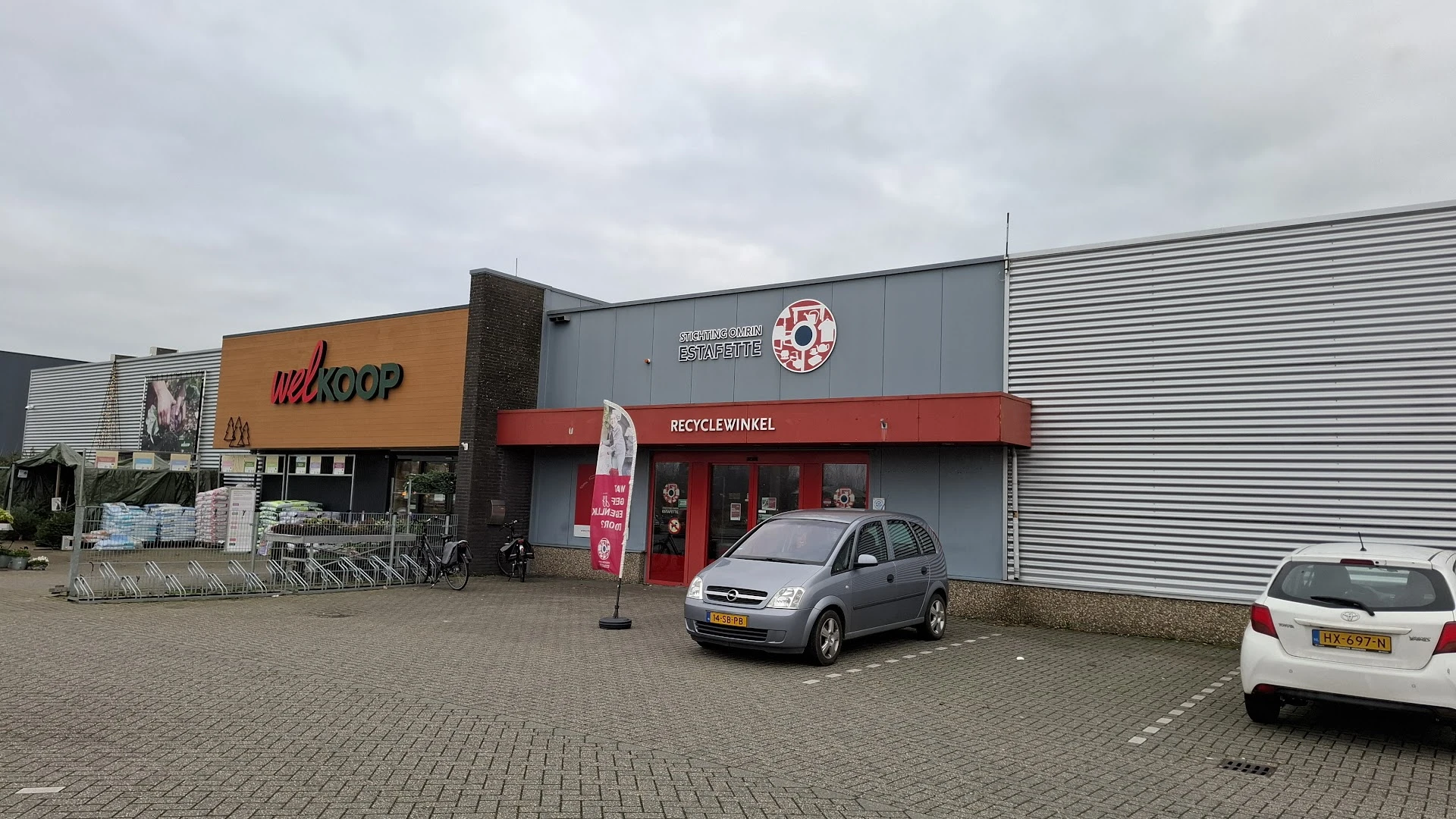 Kringloopwinkel Kringloopwinkel Estafette recyclewinkel Franeker in Franeker