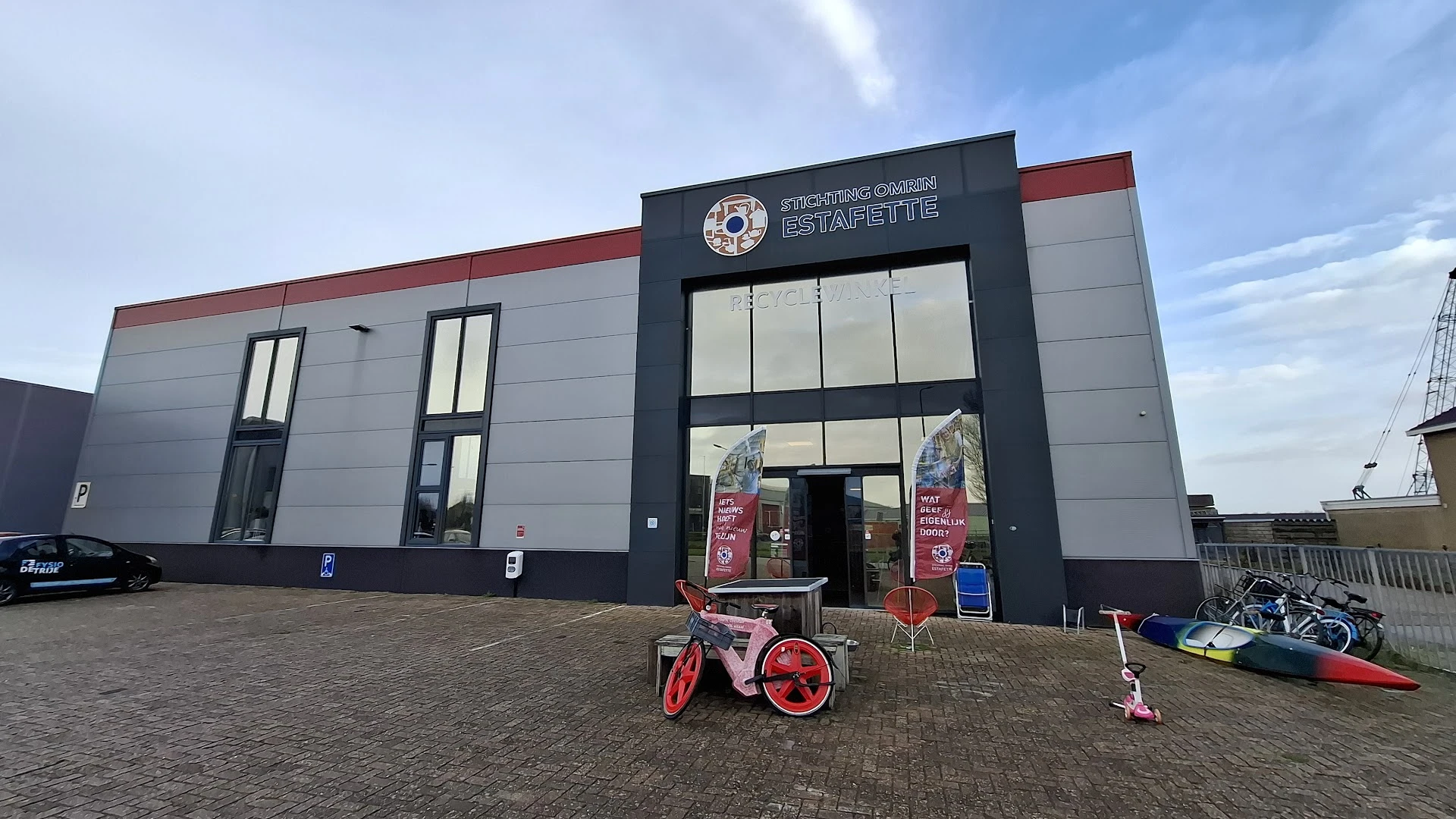 Kringloopwinkel Kringloopwinkel Estafette recyclewinkel Harlingen in Harlingen
