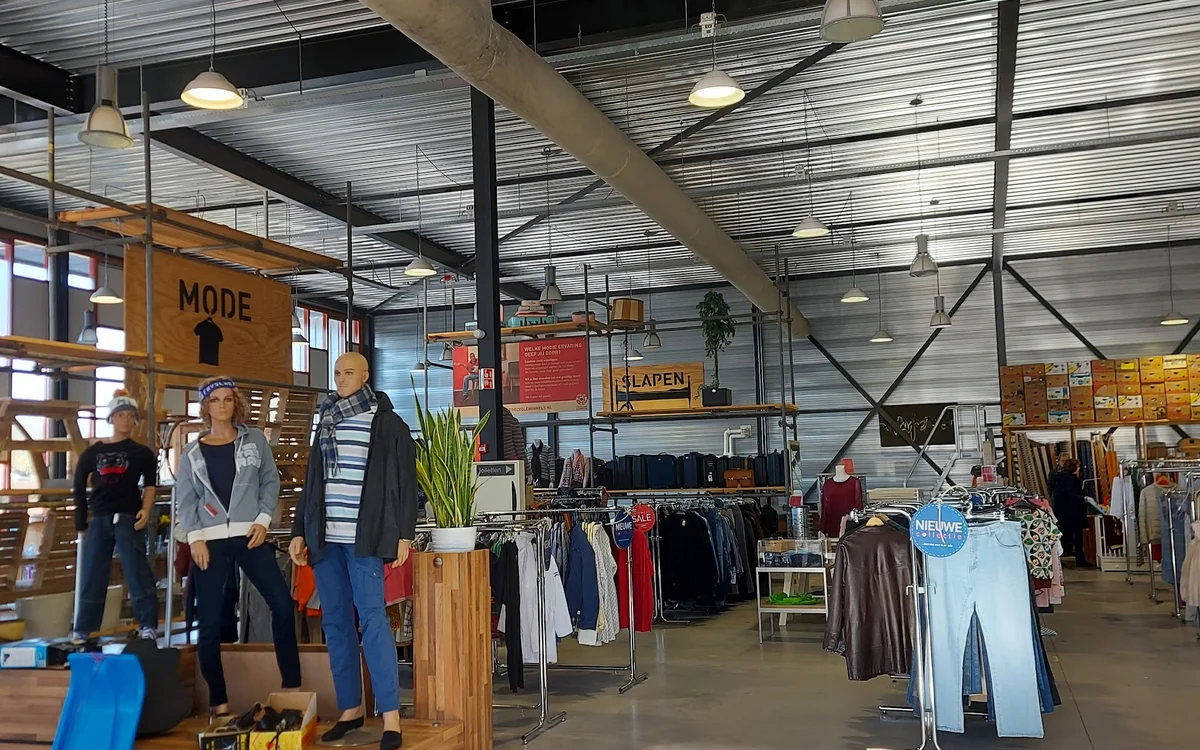 Kringloopwinkel Estafette recyclewinkel Oosterwolde in Oosterwolde