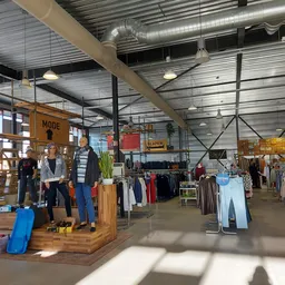 Kringloopwinkel Estafette recyclewinkel Oosterwolde in Oosterwolde