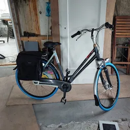 Bezoeker foto van Kringloopwinkel Estafette recyclewinkel Sint Annaparochie in Sint Annaparochie