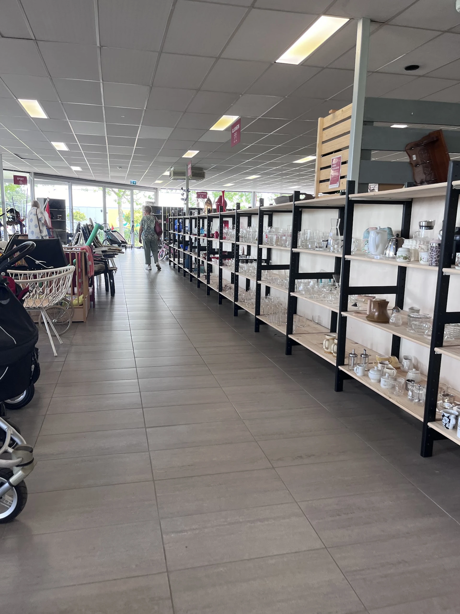 Bezoeker foto van Kringloopwinkel Estafette recyclewinkel Sneek in Sneek