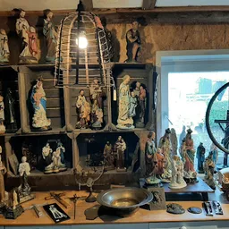 Bezoeker foto van Ferini Nieuwvliet Vintage Theater Kunst Tweedehands Boeken Kado in Nieuwvliet