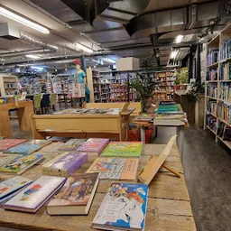 Bezoeker foto van Foenix Kringloop & Reintegratie in Apeldoorn