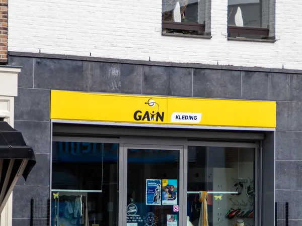Kringloopwinkel Kringloopwinkel GAiN kleding in Sleeuwijk