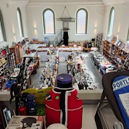 Kringloopwinkel Kringloopwinkel Gambia-markt in Pesse