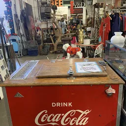 Bezoeker foto van Kringloopwinkel Garage Sale Krommenie in Krommenie