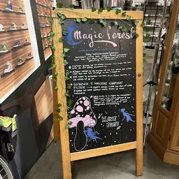 Bezoeker foto van Kringloopwinkel Garage Sale Krommenie in Krommenie