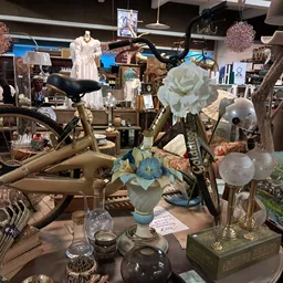 Bezoeker foto van Kringloopwinkel Garage Sale Krommenie in Krommenie