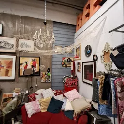 Bezoeker foto van Kringloopwinkel Garage Sale Krommenie in Krommenie