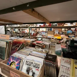 Bezoeker foto van Kringloopwinkel Garage Sale Krommenie in Krommenie