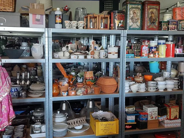 Kringloopwinkel Garagesale in Sprang-Capelle
