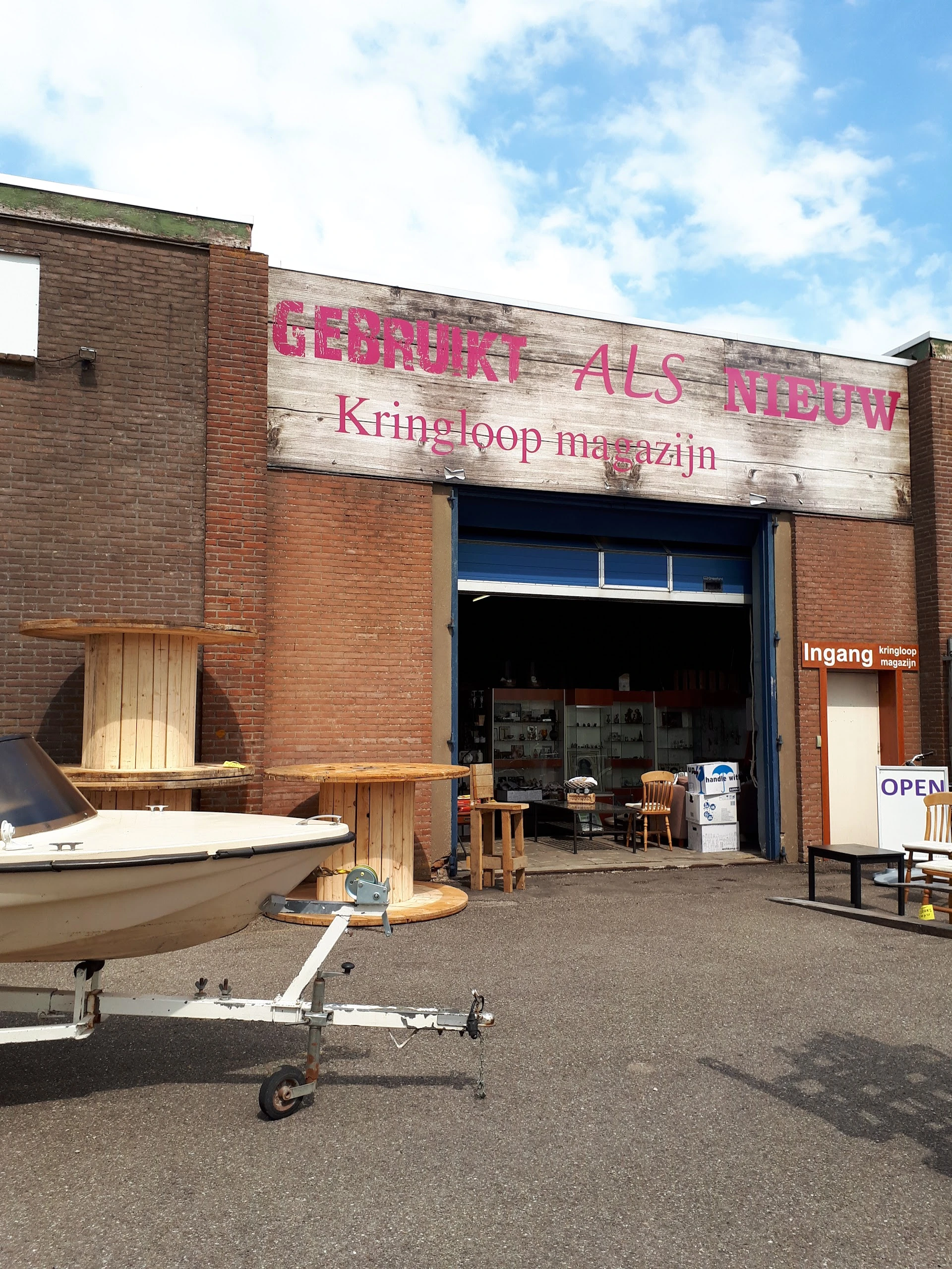 Kringloopwinkel Kringloopwinkel Gebruikt als Nieuw in Den Bommel
