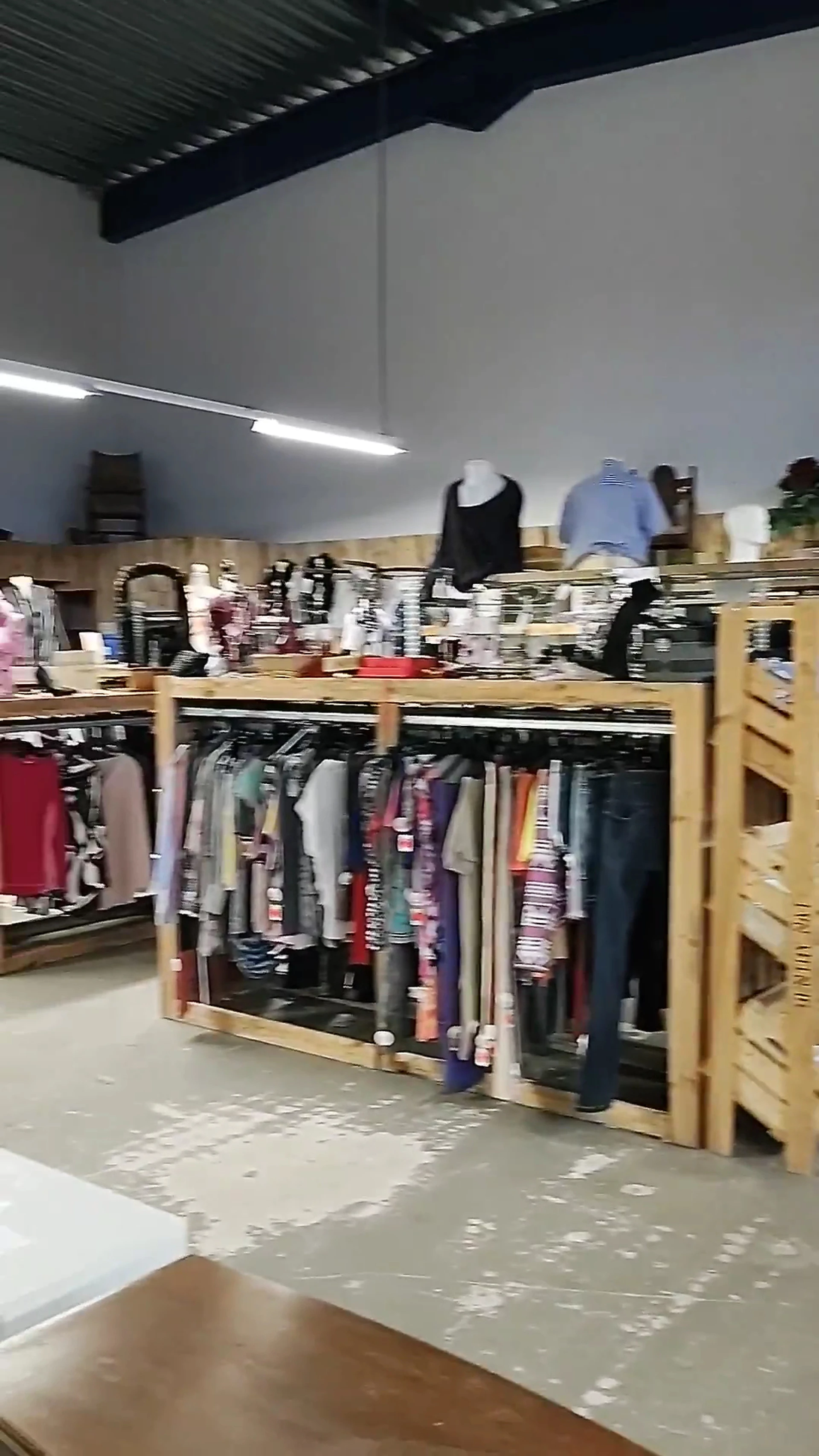 Kringloopwinkel Kringloopwinkel GoudGoed Uithuizen in Uithuizen