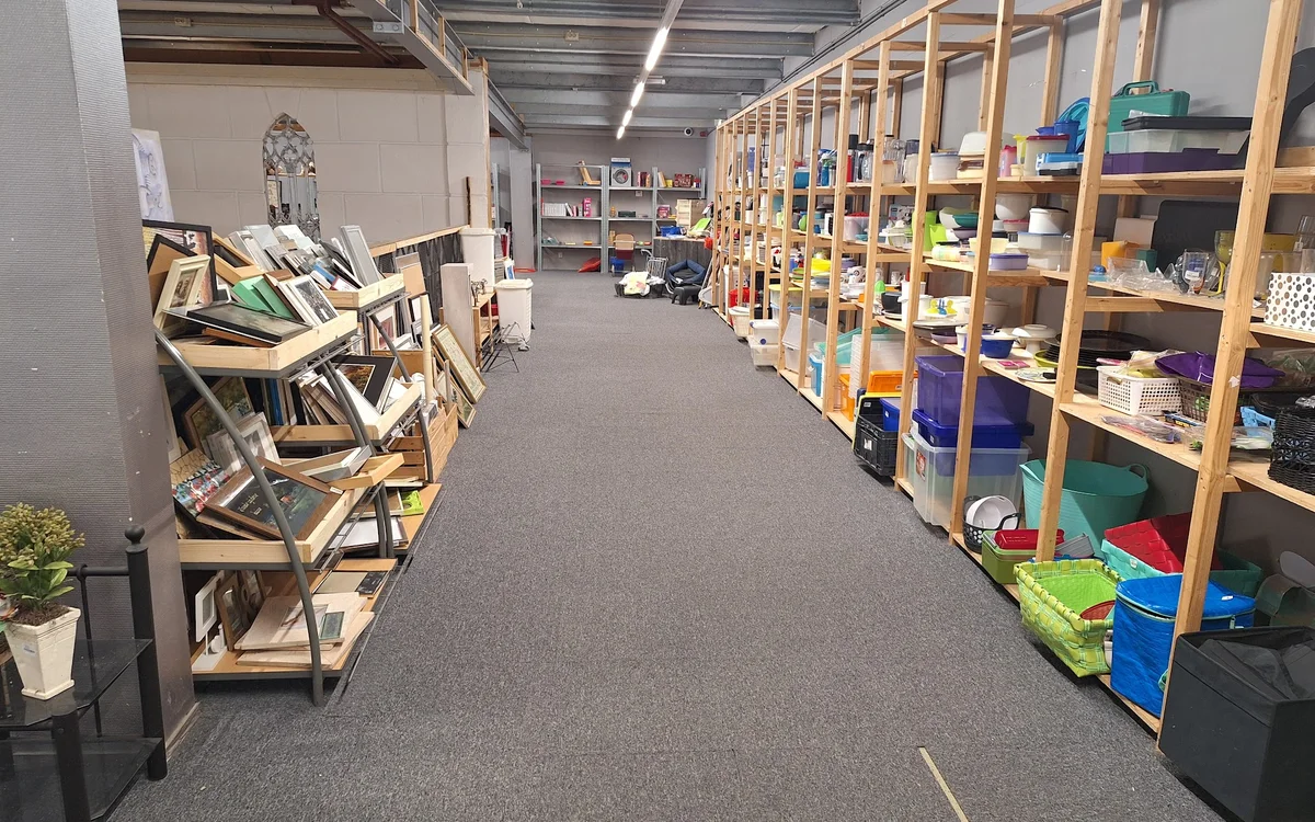 Kringloopwinkel Kringloopwinkel GoudGoed Winsum in Winsum