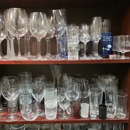 Bezoeker foto van Kringloopwinkel Habbekrats in Hendrik-Ido-Ambacht