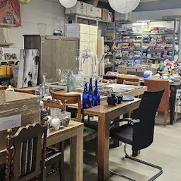 Bezoeker foto van Habbekrats kringloopwinkel in De Lier