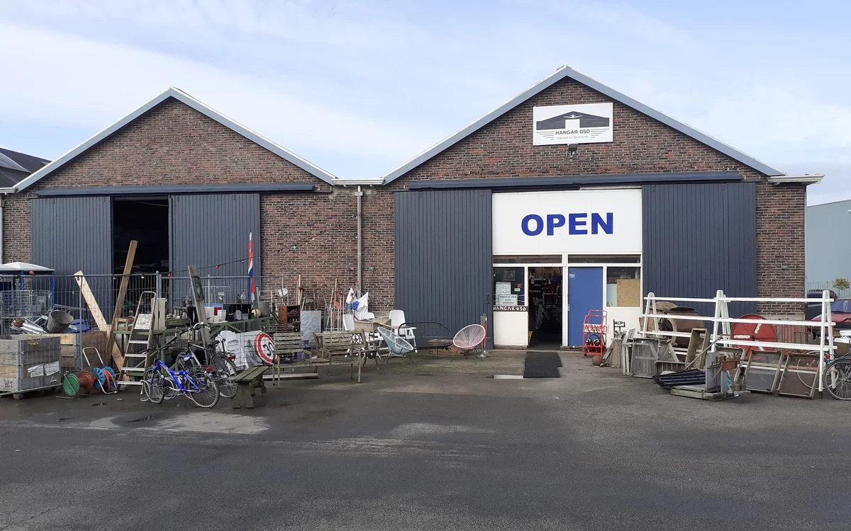 Kringloopwinkel Hangar 050 Brocante Curiosa Kringloop in Aduard