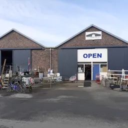 Kringloopwinkel Hangar 050 Brocante Curiosa Kringloop in Aduard