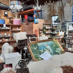 Bezoeker foto van Hangar 050 Brocante Curiosa Kringloop in Aduard