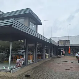 Bezoeker foto van Kringloopwinkel Helpen en Doen in Hoensbroek