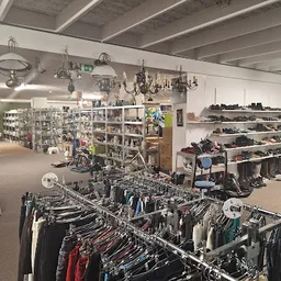 Bezoeker foto van Kringloopwinkel Helpen en Doen in Hoensbroek