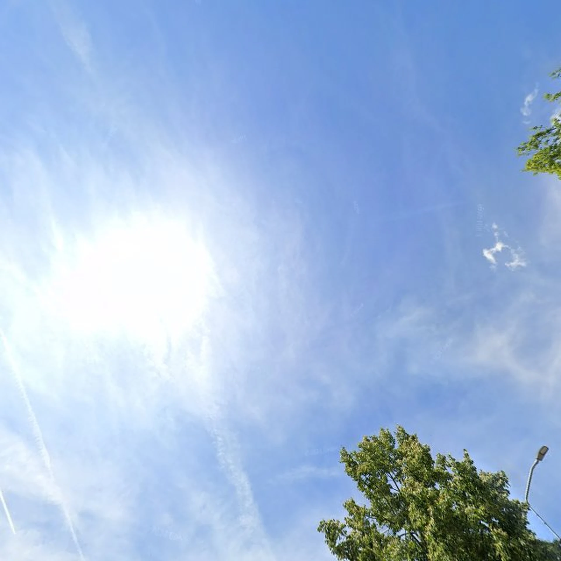 Kringloopwinkel Kringloopwinkel Helpen en Doen in Hoensbroek