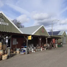 Bezoeker foto van Kringloopwinkel Hergebruik Weiting in Tolbert