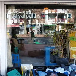 Bezoeker foto van Kringloopwinkel Het Afvalpaleis van Jungle Amsterdam in Amsterdam