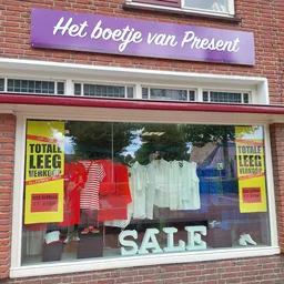 Kringloopwinkel Kringloopwinkel Het Boetje van Present in Middenmeer