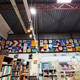 Bezoeker foto van Kringloopwinkel Het Circulaire Ambachtscentrum in Leidschendam