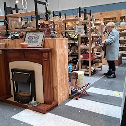 Bezoeker foto van Kringloopwinkel Het Circulaire Ambachtscentrum in Leidschendam