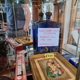 Bezoeker foto van Kringloopwinkel Het Keer(n)punt Stichting Interkerk in Zwaag