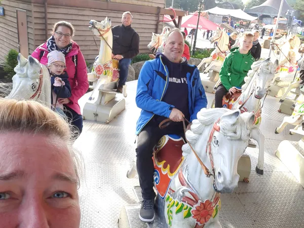 Bezoeker foto van Kringloopwinkel Het Verkoophuis Slagharen bv in Slagharen